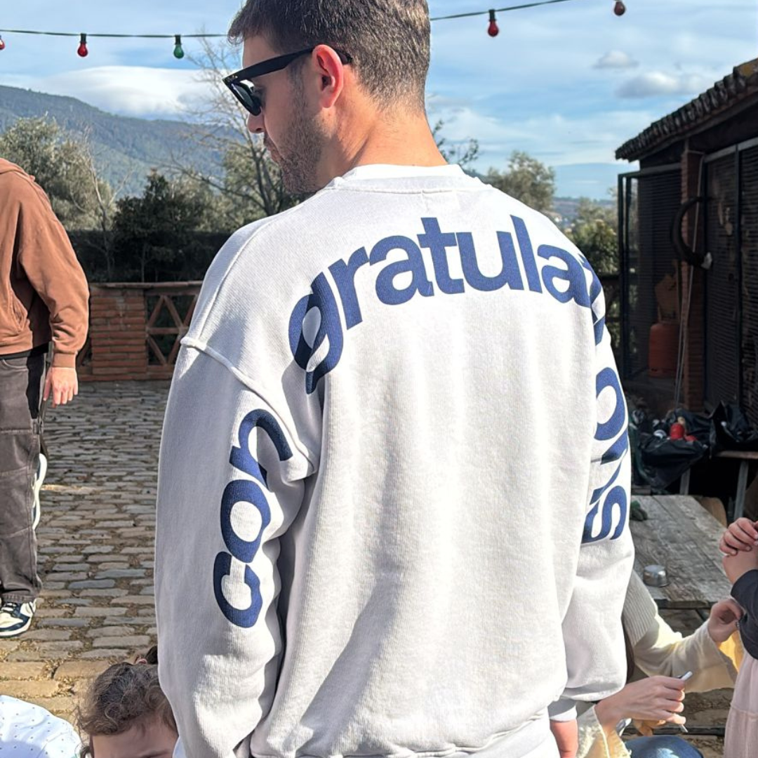 CREWNECK "Congratulations" - Light Gray
